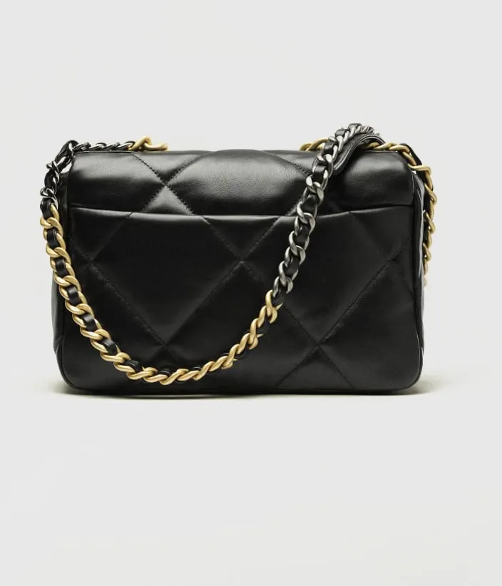 CHANEL 19 Handbag - Image 3