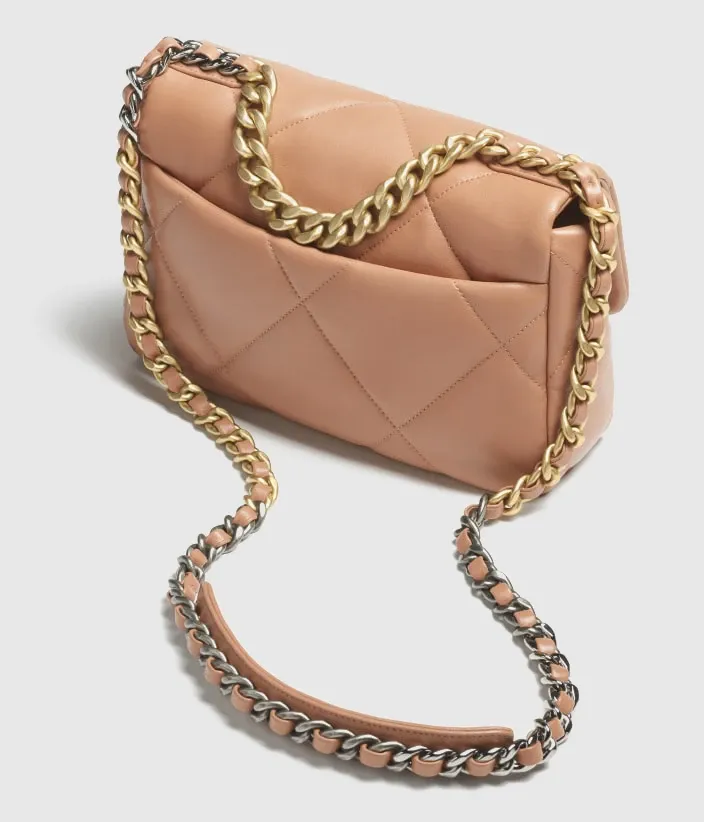 CHANEL 19 Handbag - Image 3