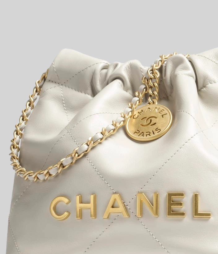 CHANEL 22 Mini Handbag - Image 3