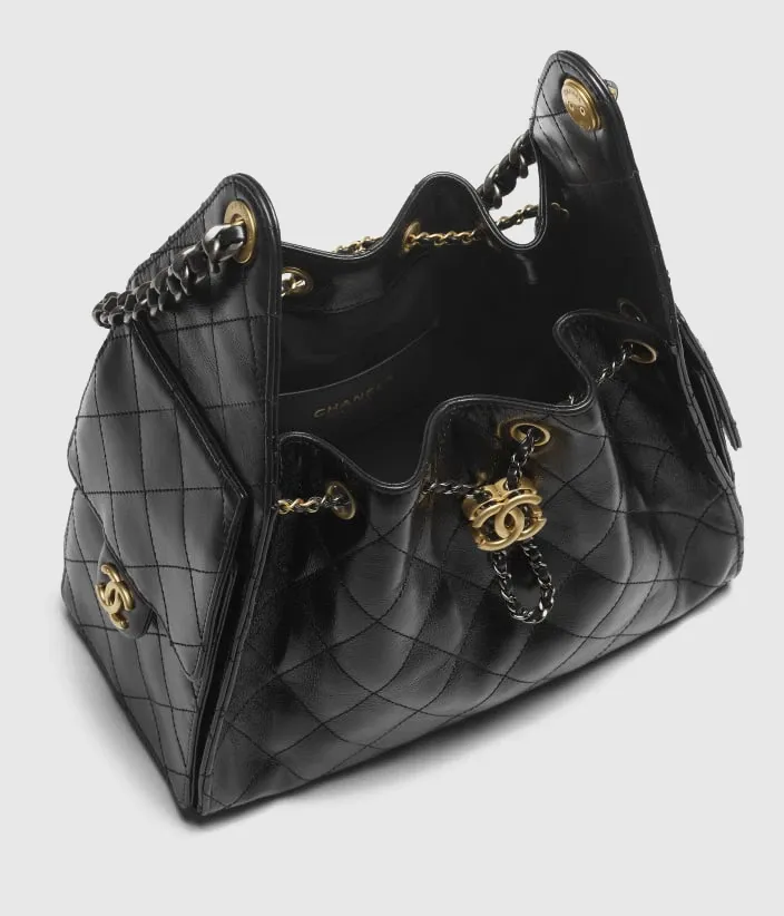 CHANEL 25 Small Handbag - Image 2