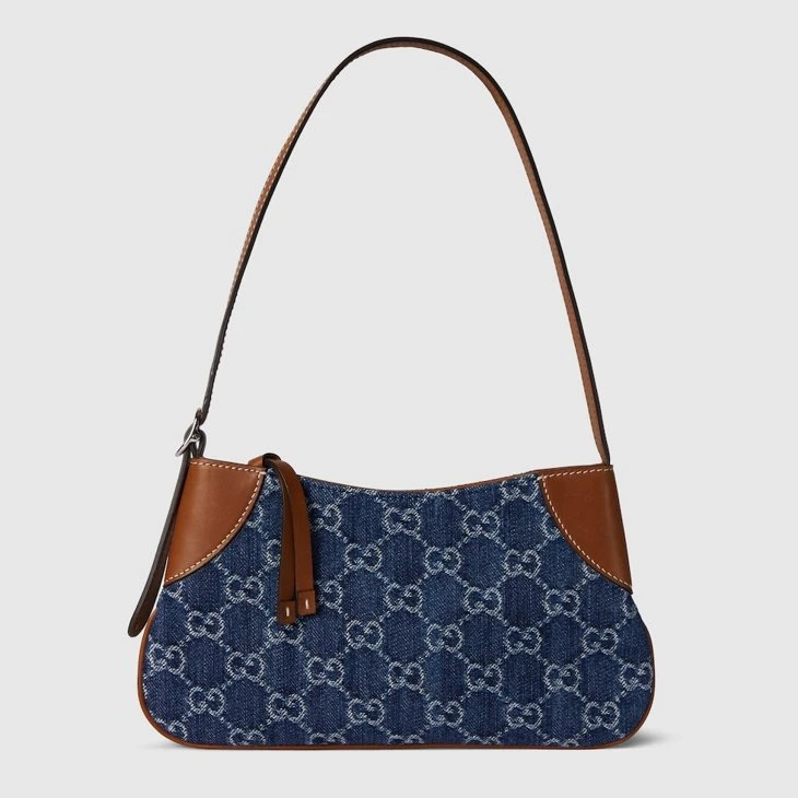 GG Emblem small shoulder bag