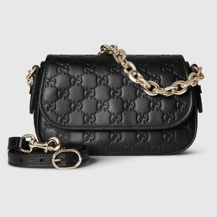 GG Emblem small shoulder bag