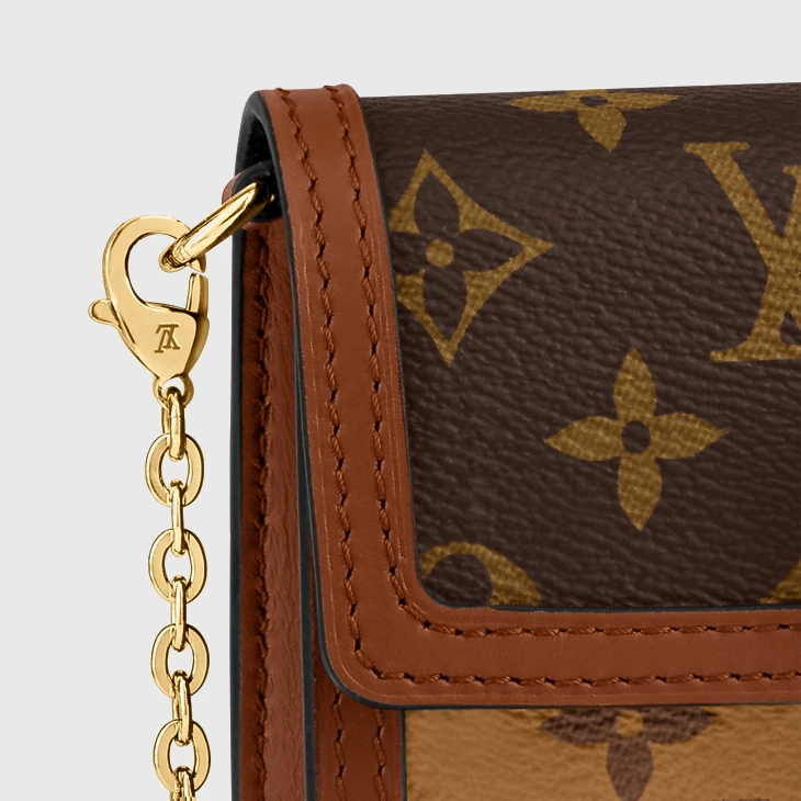Dauphine Chain Wallet - Image 7